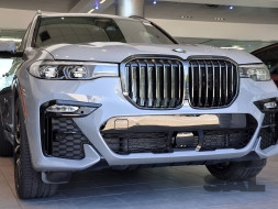 xDrive40i Twin Turbo 4WD A/T | SAL Export